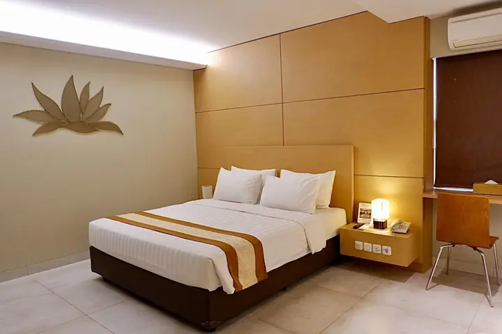 Legok: Lemo Hotel Serpong