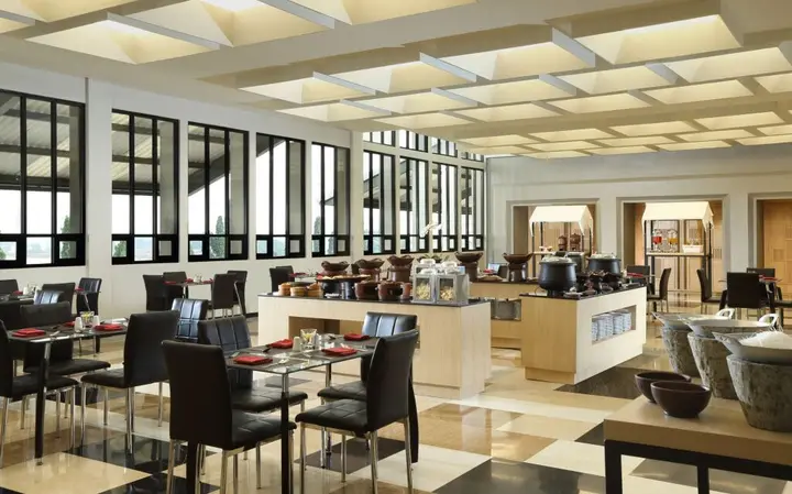 Legok: Lemo Hotel Serpong