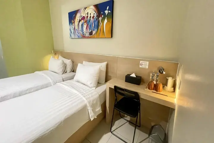 Legok: Lemo Hotel Serpong