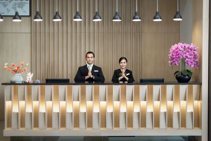 Legok: Lemo Hotel Serpong