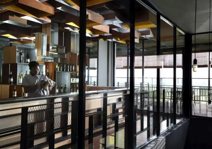 Legok: Lemo Hotel Serpong