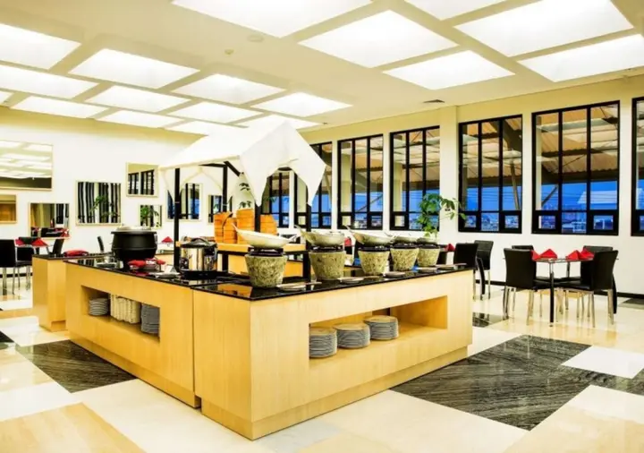 Legok: Lemo Hotel Serpong