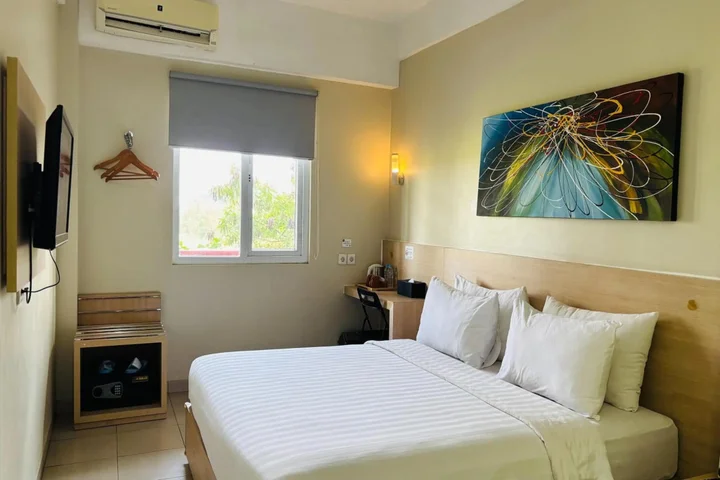 Legok: Lemo Hotel Serpong