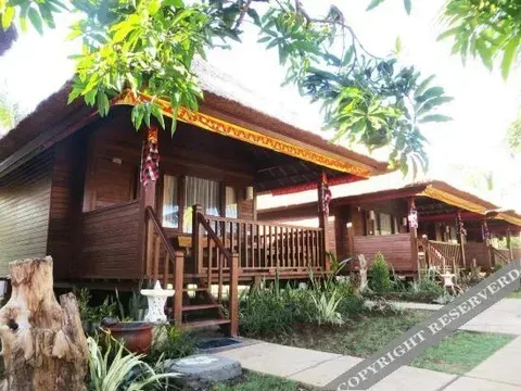 Лембонган-Айленд: The Jingga Villas