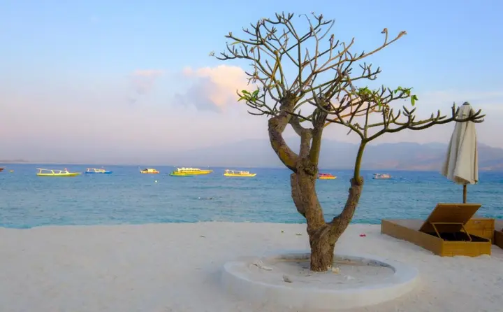 Гили Траванган: OYO 1425 Beach Wind Bungalows