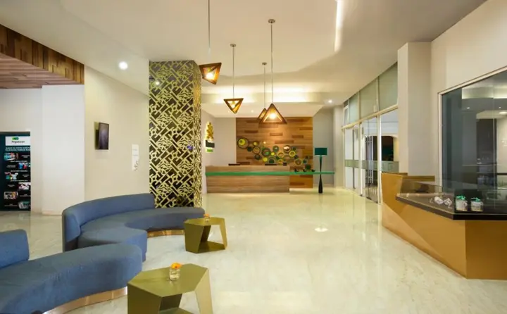 Сурабая: KHAS Surabaya