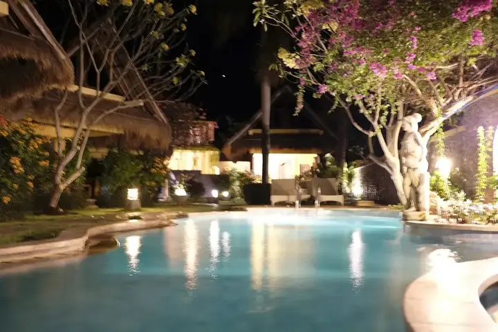 Бунутан: Life in Amed Boutique Hotel