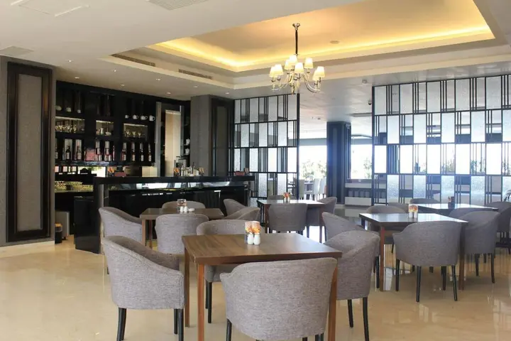 Сукохарджо: Grand Mercure Solo Baru