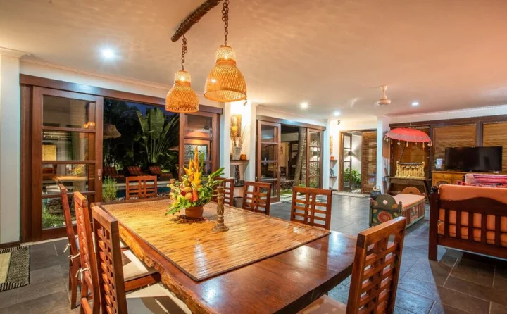 Кута: Villa Saffron Seminyak Bali