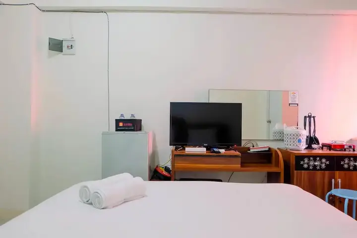 Simply Studio Apartment at Green Pramuka City — фото 3