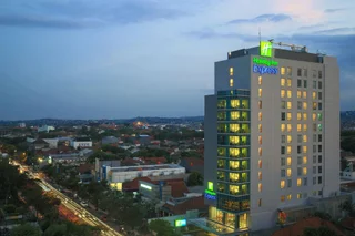 Семаранг: Holiday Inn Express Semarang Simpang Lima by IHG