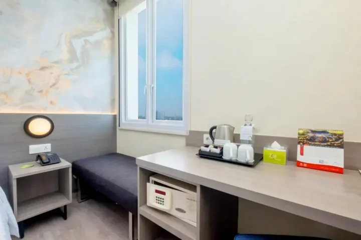 Сурабая: Zest Jemursari by Swiss-Belhotel International