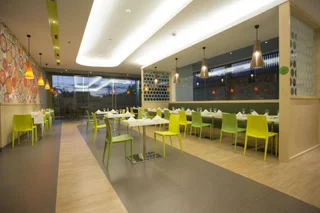 Сурабая: Zest Jemursari by Swiss-Belhotel International