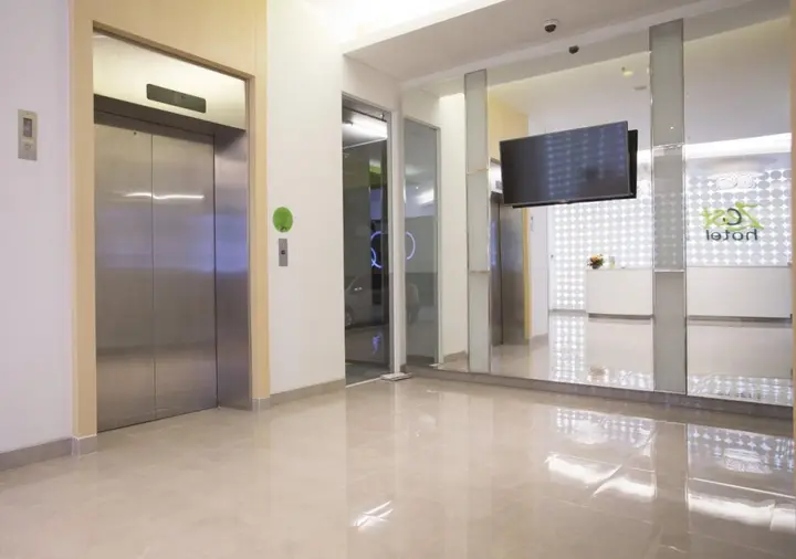 Сурабая: Zest Jemursari by Swiss-Belhotel International