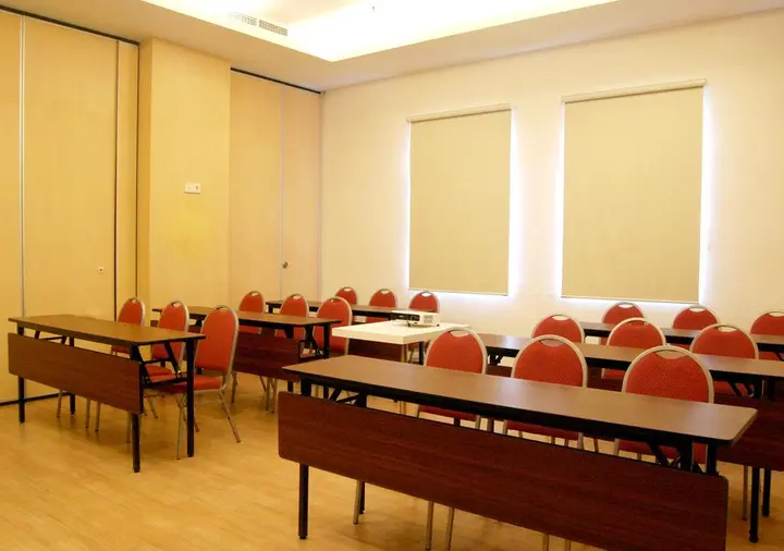 Сурабая: Zest Jemursari by Swiss-Belhotel International