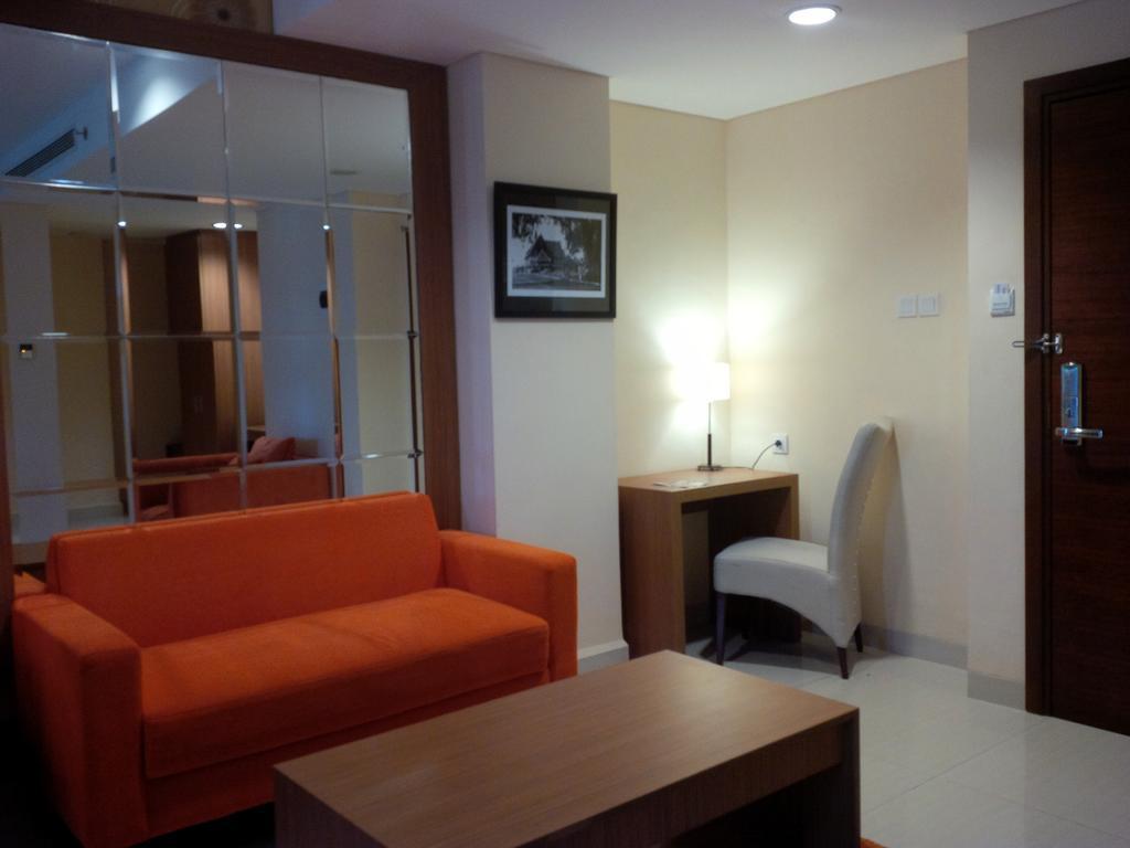 Маланг: Ijen Suites Hotel