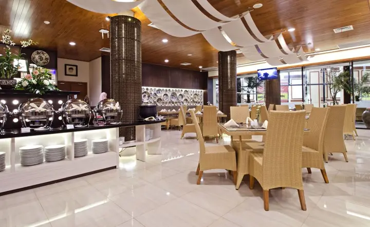 Маланг: Ijen Suites Hotel