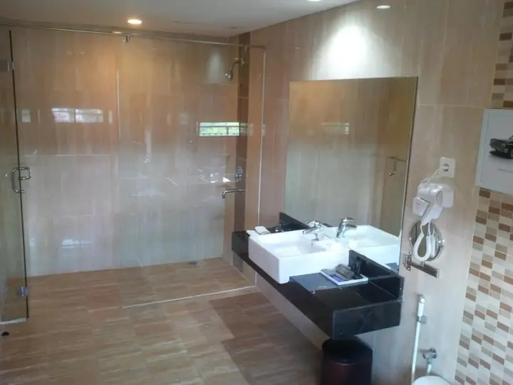 Маланг: Ijen Suites Hotel
