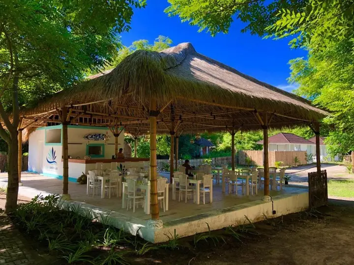 Гили-Мено: Villa Samalas Resort and Restaurant
