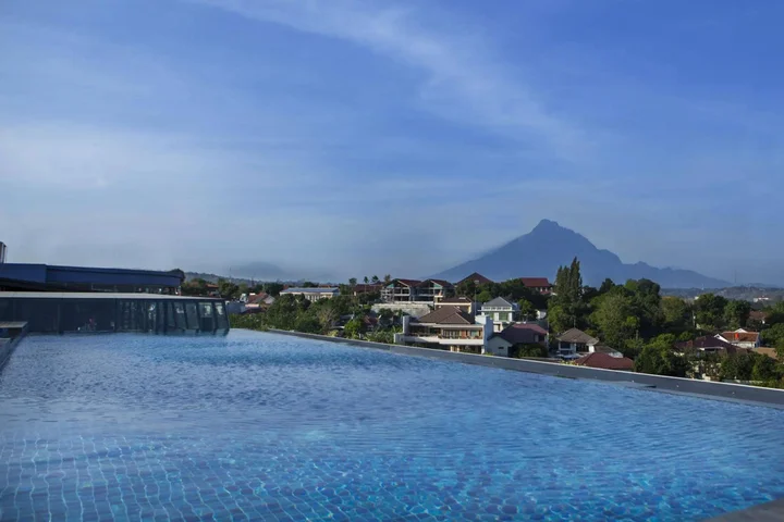 Семаранг: Grand Edge Hotel Semarang