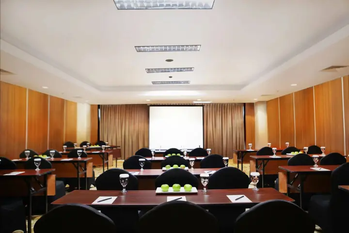 Семаранг: Grand Edge Hotel Semarang