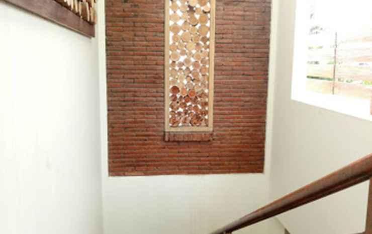 Маланг: Helena Guest House