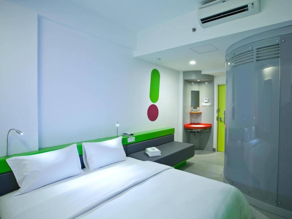 Сурабая: POP! Hotel Gubeng Surabaya