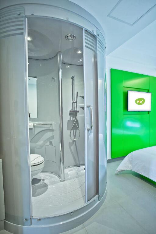 Сурабая: POP! Hotel Gubeng Surabaya