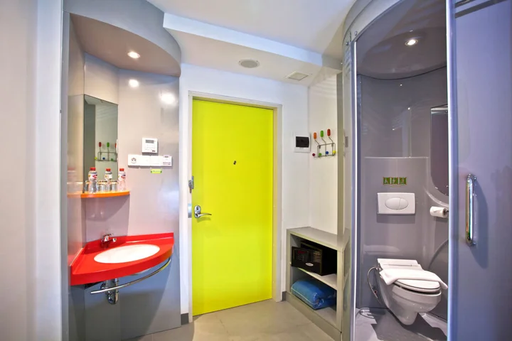 Сурабая: POP! Hotel Gubeng Surabaya