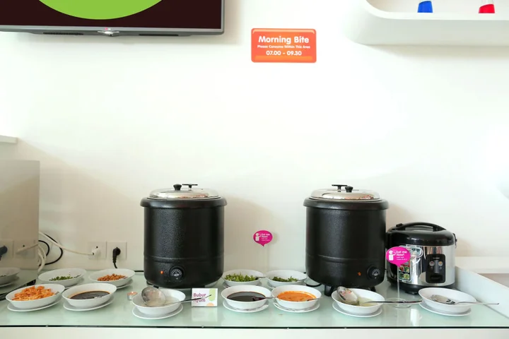 Сурабая: POP! Hotel Gubeng Surabaya