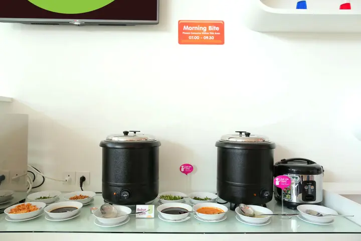 Сурабая: POP! Hotel Gubeng Surabaya