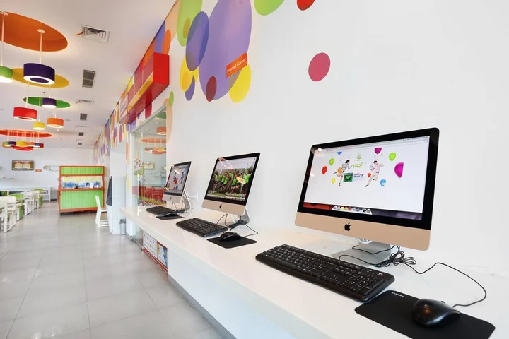 Сурабая: POP! Hotel Gubeng Surabaya