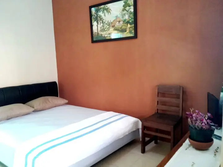 Боробудур: Mettaloka Guest House and Art Space