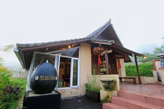 Батурити: Telaga Sari Villa