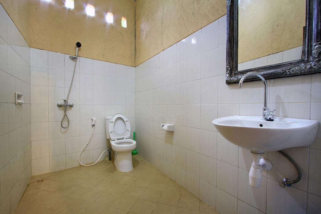 Батурити: Telaga Sari Villa