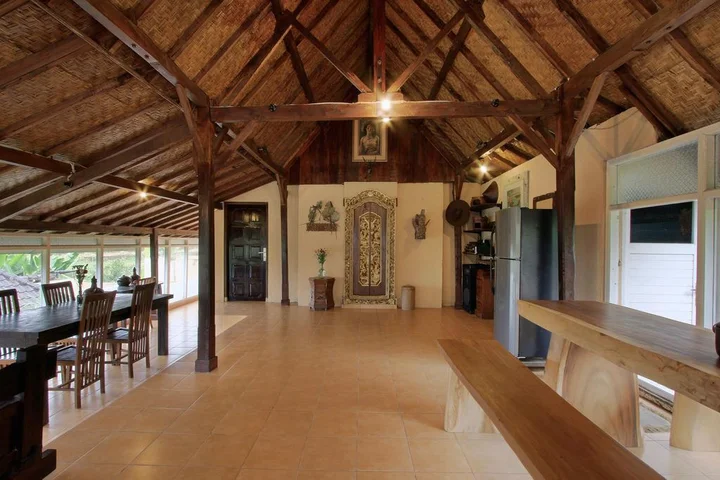Батурити: Telaga Sari Villa