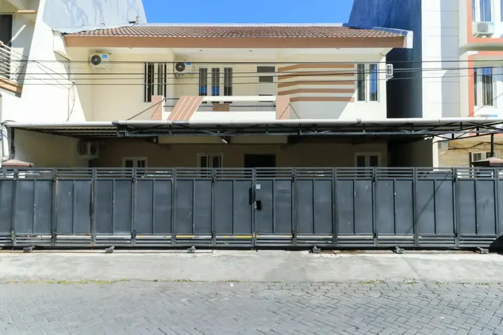 Сурабая: House of Dharmawan