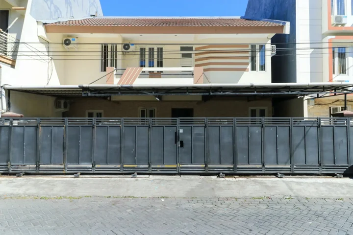 Сурабая: House of Dharmawan