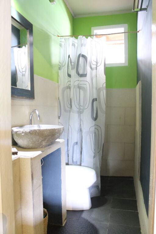 Гили Аир: Cahaya Home