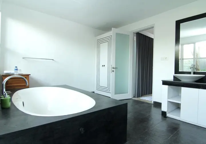 Чангу: The Radian Villa