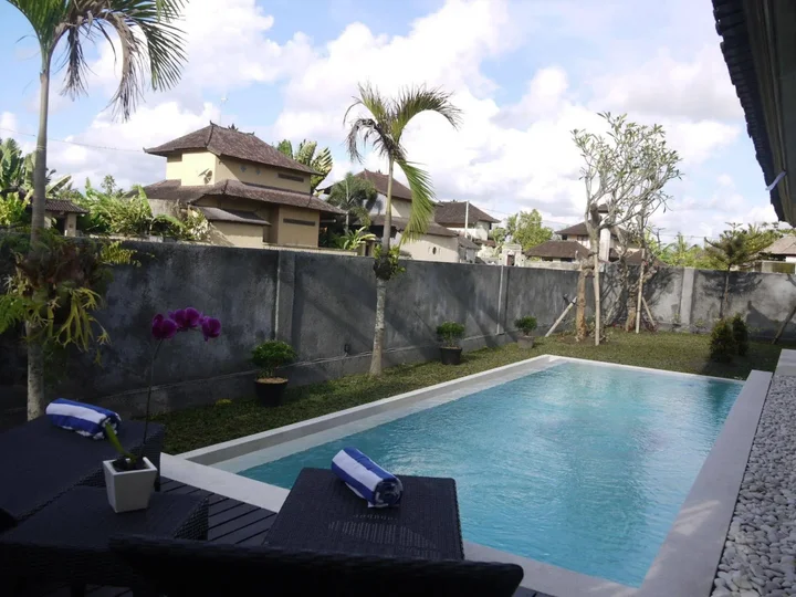 Убуд: Rumah Dadong