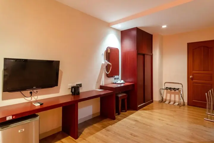 Батам: Lovina Inn Nagoya Batam