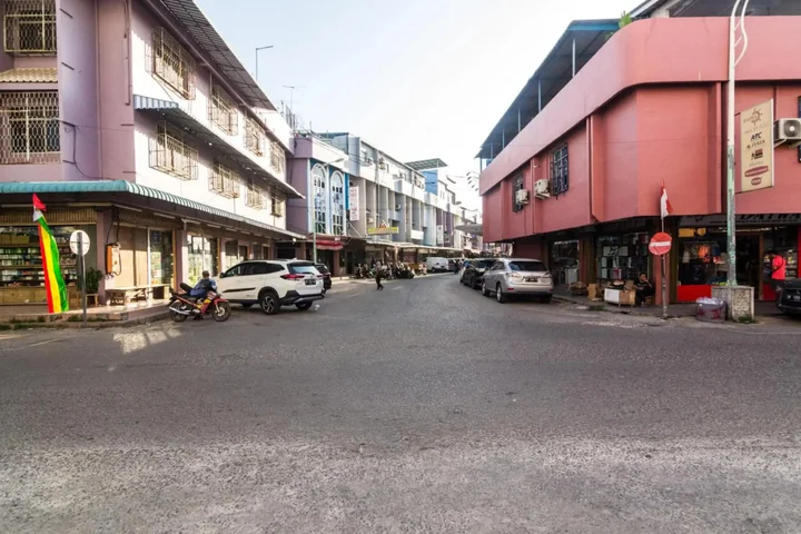 Батам: Lovina Inn Nagoya Batam