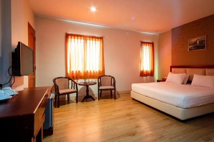 Батам: Lovina Inn Nagoya Batam