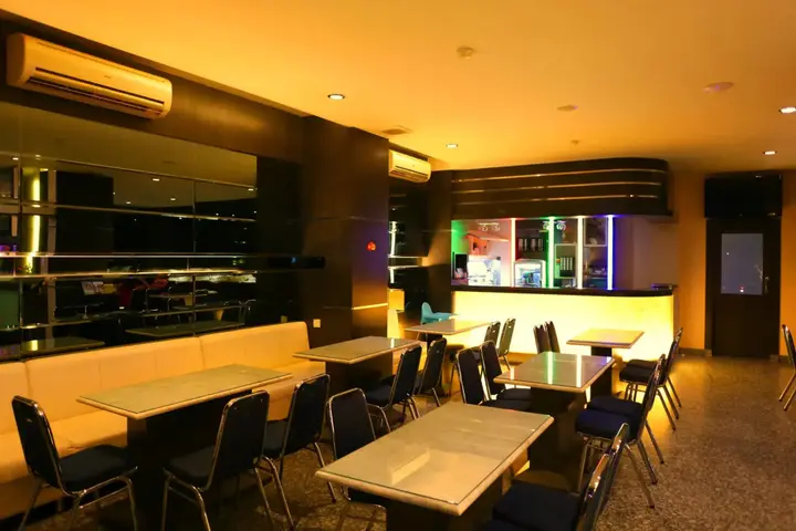 Батам: Lovina Inn Nagoya Batam