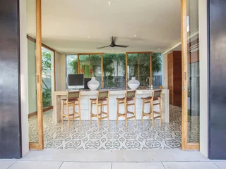 Чангу: The Iman Villa