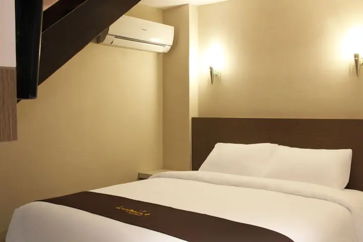 Сурабая: Luxpoint Hotel Surabaya