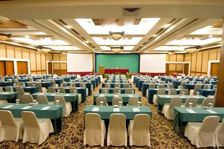 Сукохарджо: Dwangsa Hotel Solo