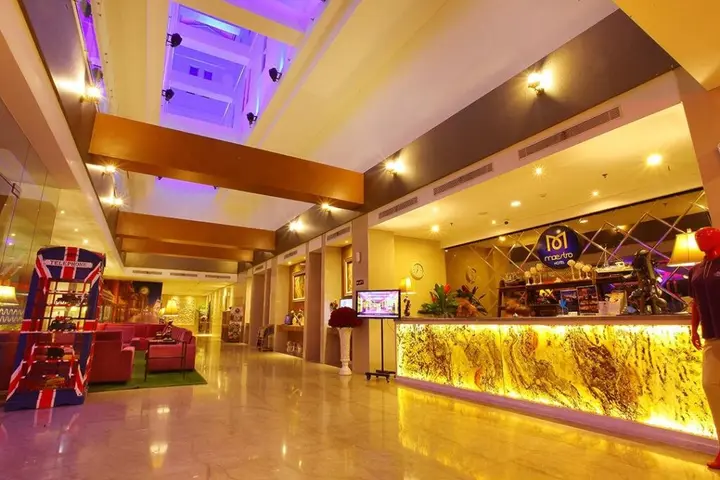 Понтианак: Maestro Hotel Kota Baru