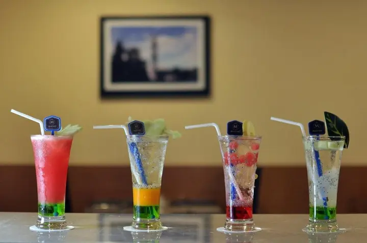 Понтианак: Maestro Hotel Kota Baru